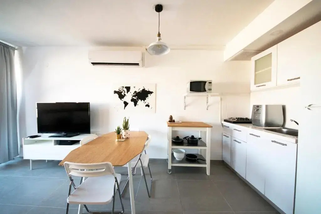 Holiday Apartment Alona