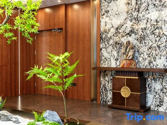 Jinyue Hotel (Lingqu Water Street Branch)