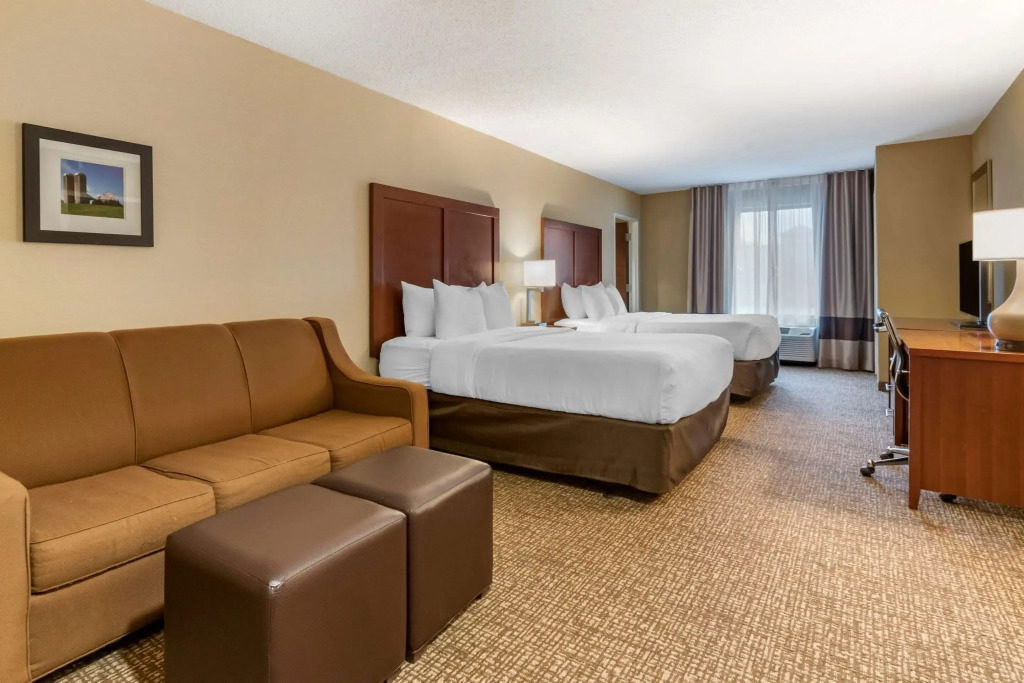 Comfort Inn PA Turnpike - 1-81