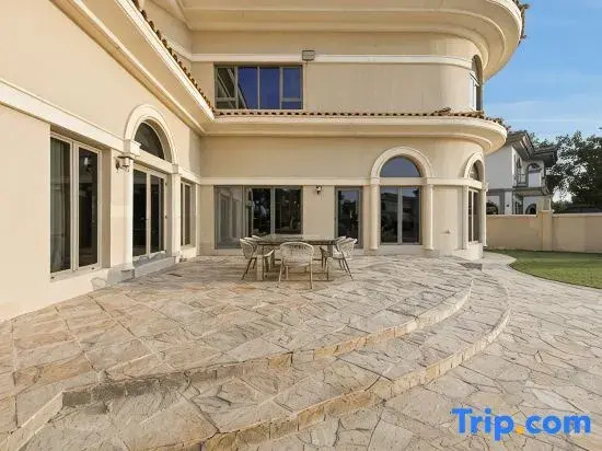 Luxury 5BR plus Maid Private Villa with Direct Beach Access