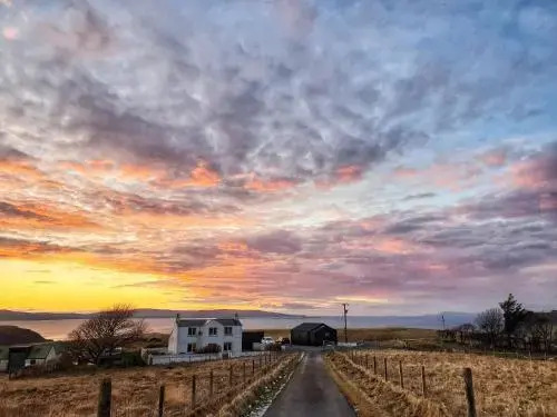 Abhaig Boutique B&B - Small & luxurious in a great location
