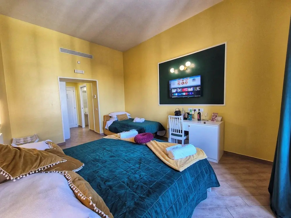 Residenze Serventi Longhi