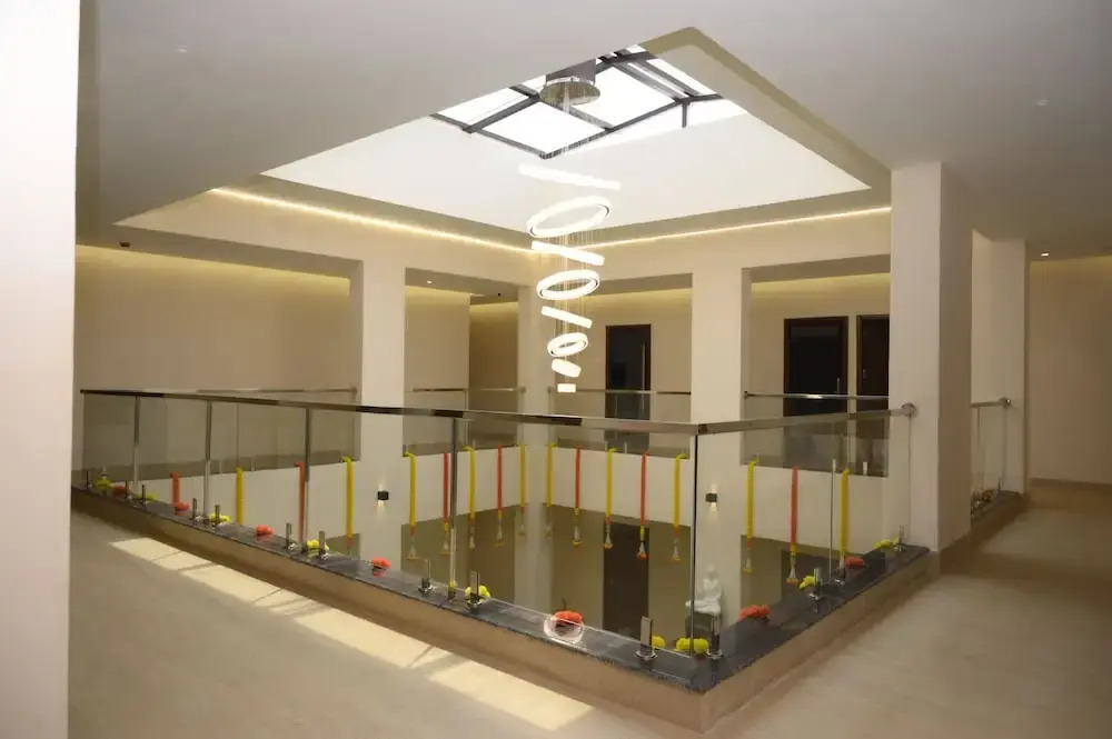 Zip By Spree Hotels Neelam Nakshatra