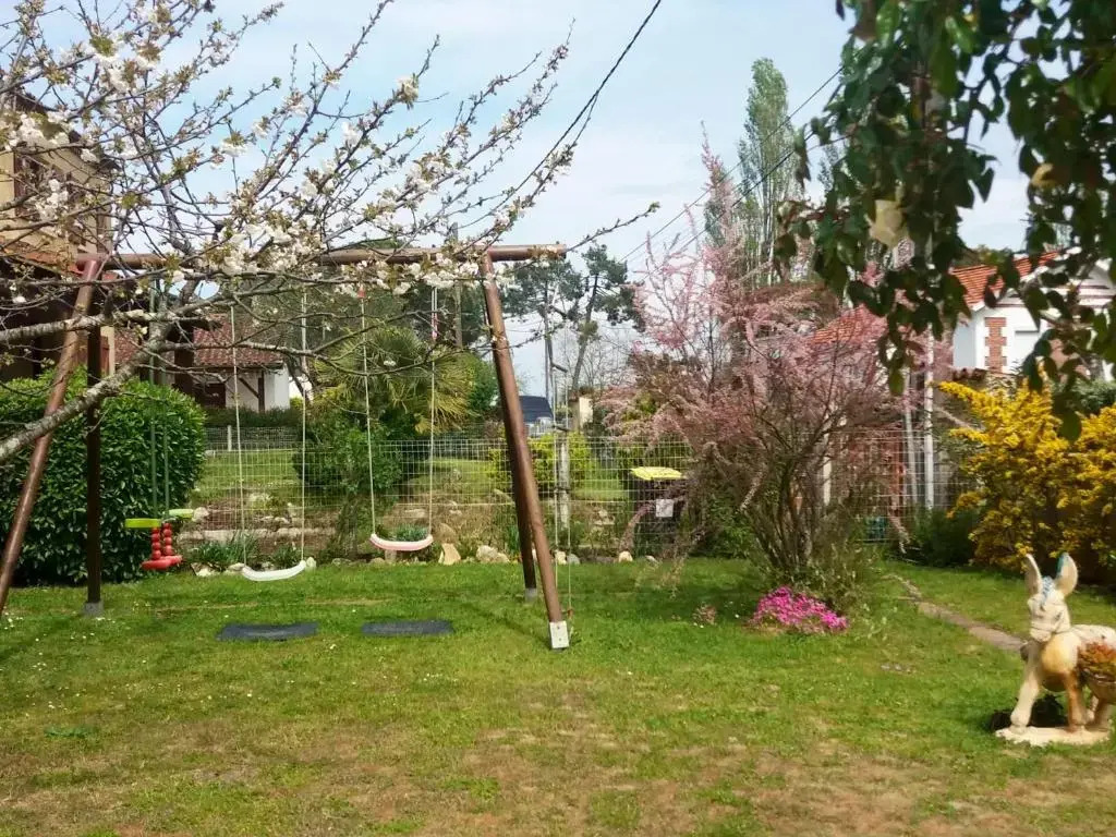 Villa de 6 chambres a Gujan Mestras a 100 m de la plage avec piscine privee jardin clos et wifi