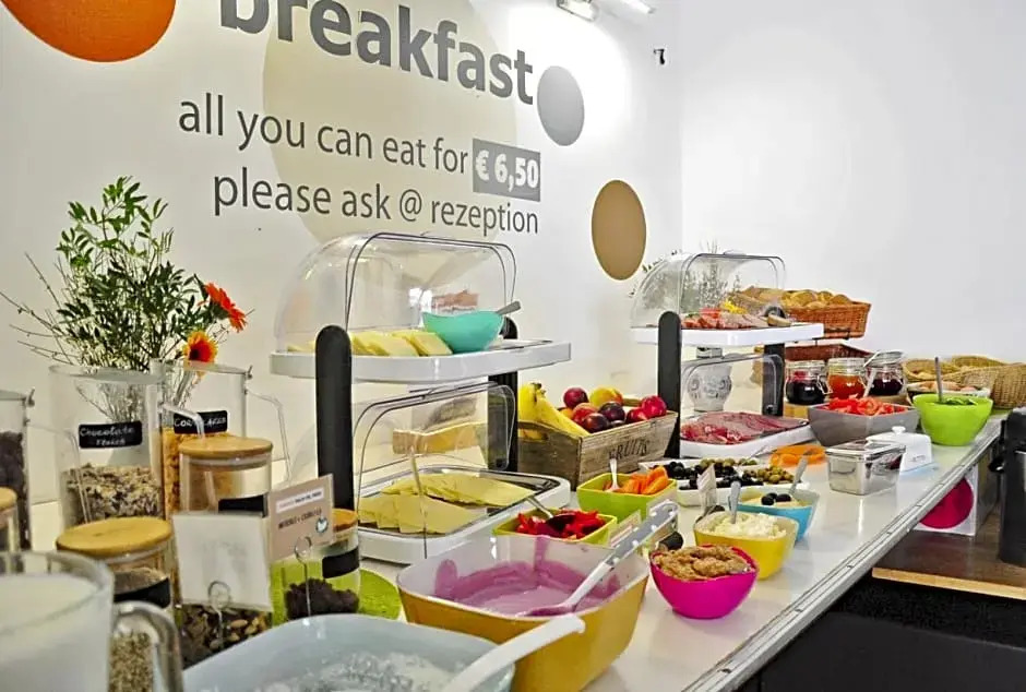 Five Elements Hostel and Capsules Frankfurt