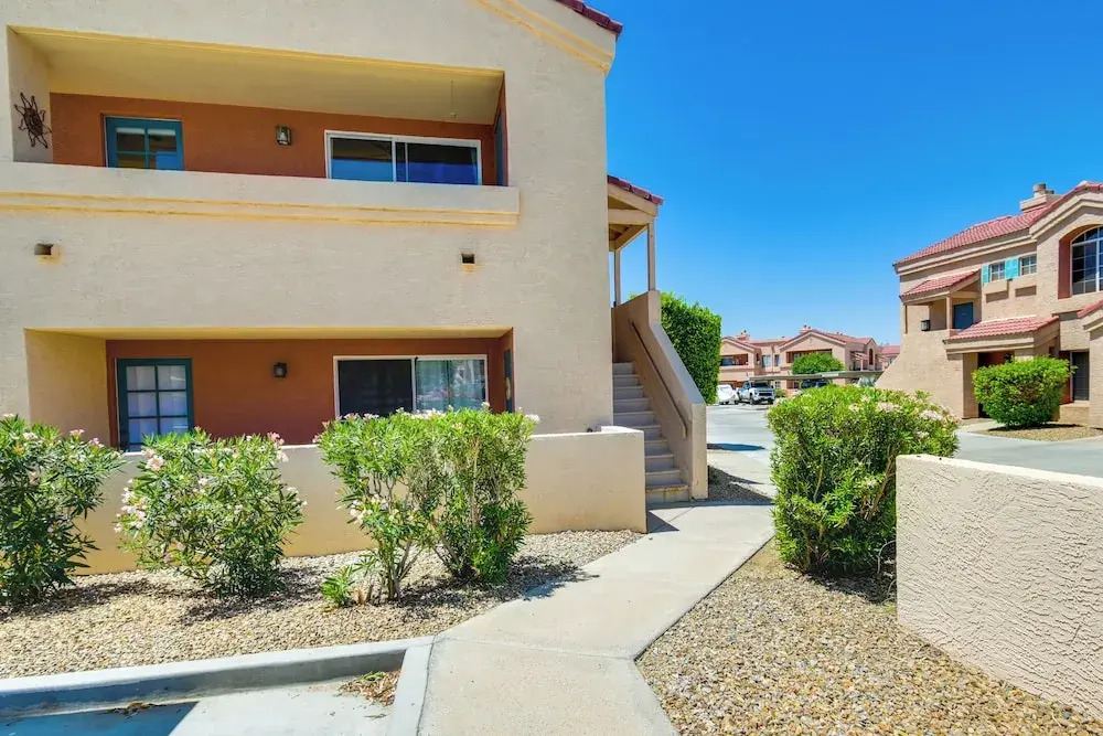 Walk to Rotary Park: Lake Havasu City Condo