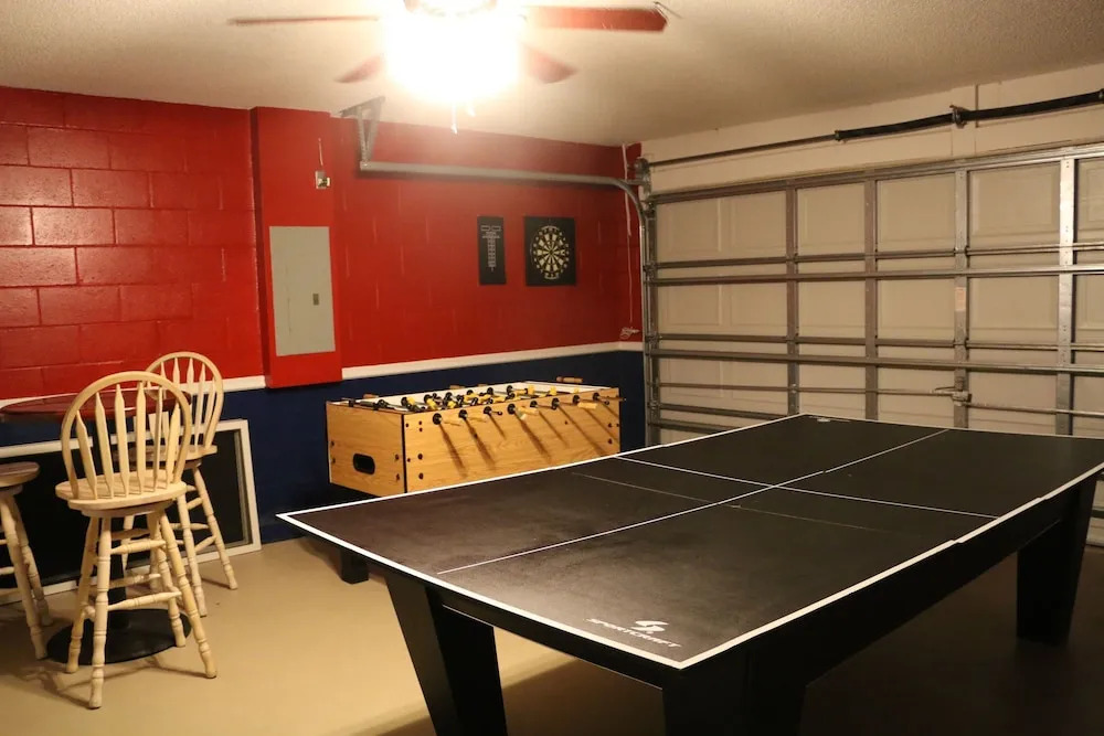 4BR 3BA Home in Rolling Hiils by CV-7901