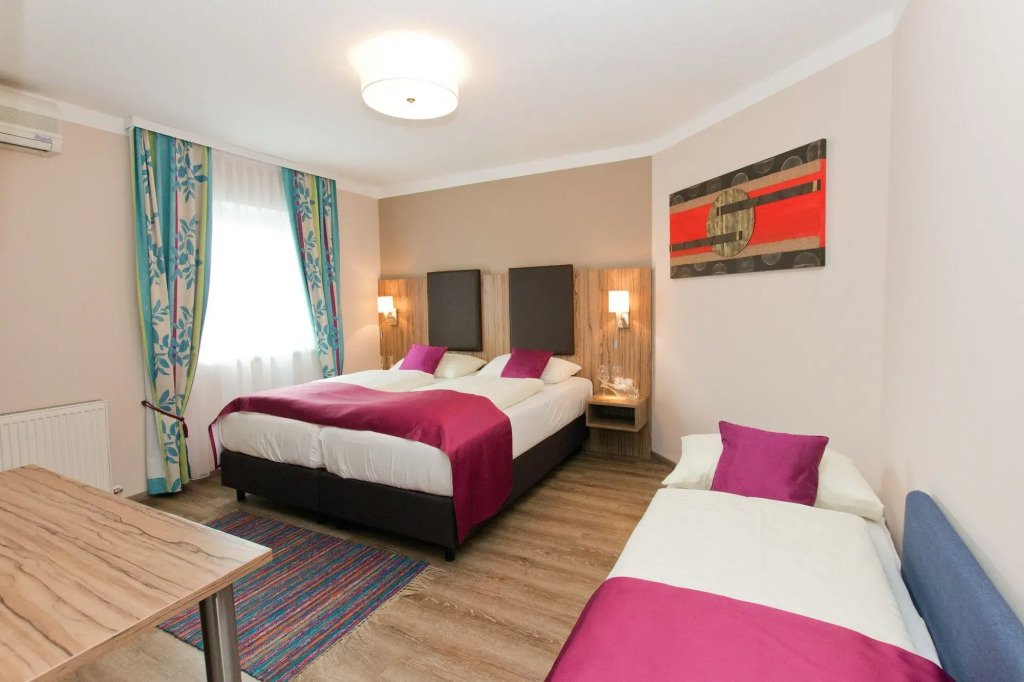 HOTEL junior by MAX 70