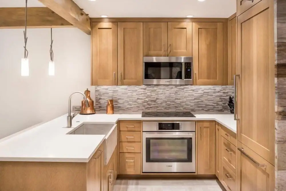 Luxury 3 Bedroom Downtown Aspen Vacation Rental With Amenities Including Heated Pool, Hot Tubs, Game Room And Spa