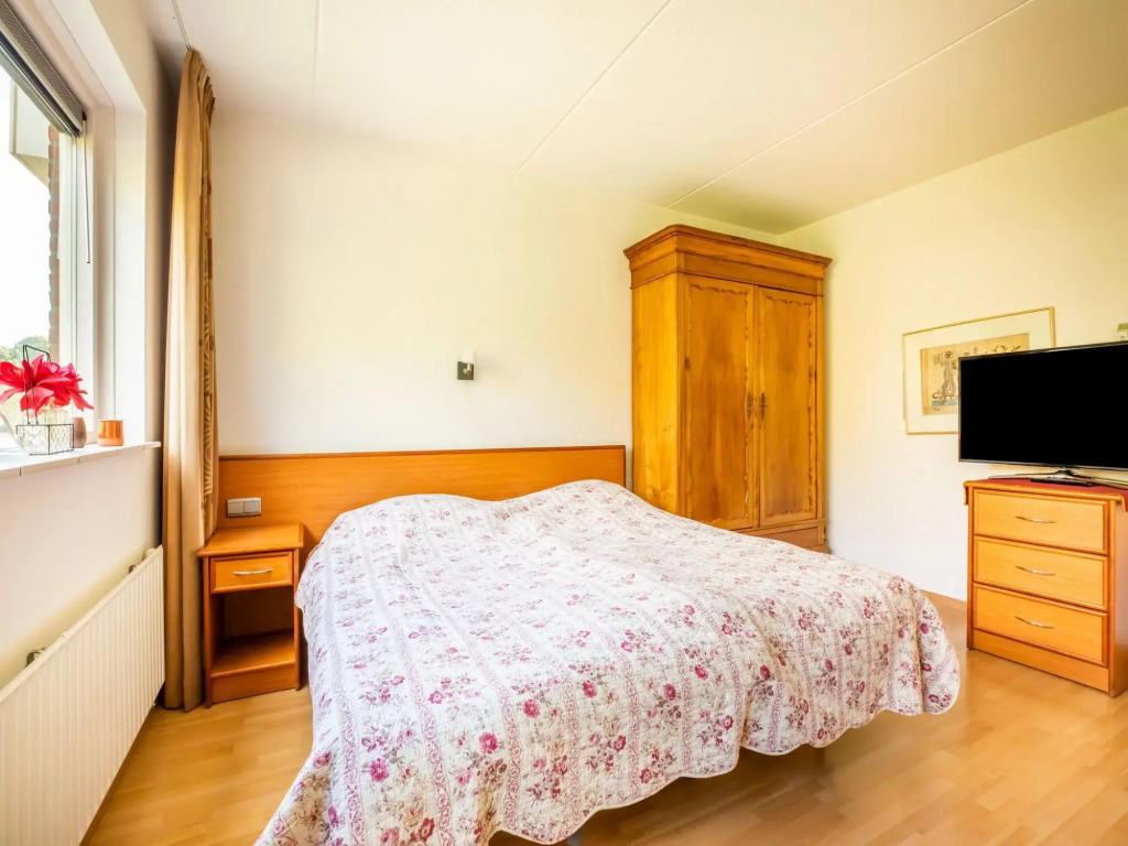 Comfy holiday home in Hoorn with French balcony