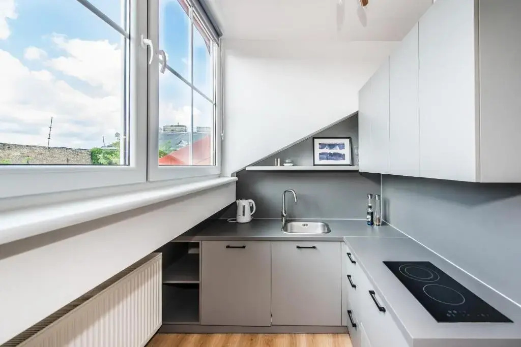 Bright&Stylish, Self Check-in, Centrally Located, by Cohost