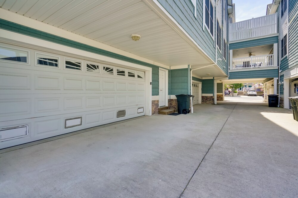 Breezy Wildwood Condo ~ 2 Blocks to Beach!