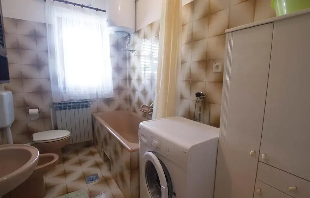 Stunning Home in Nedescina With Wifi and 3 Bedrooms