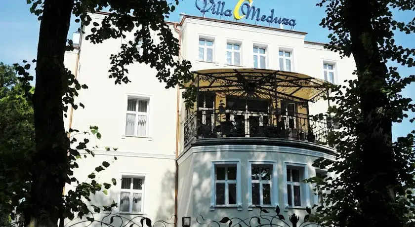 Villa Meduza