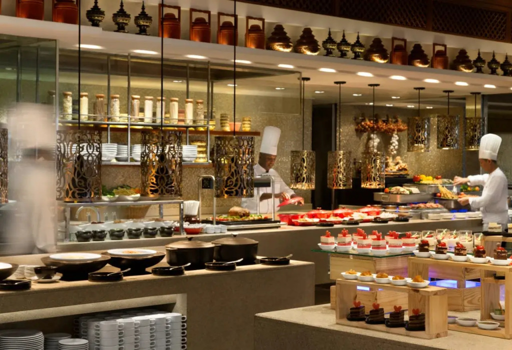 Sule Shangri-La, Yangon