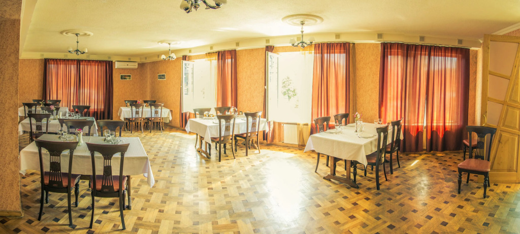 Alazani Valley Hotel