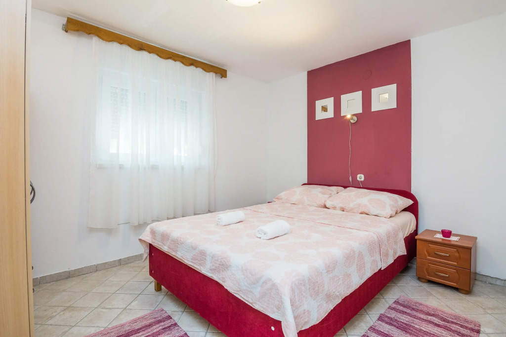 Apartment Jelena 50m From The Beach