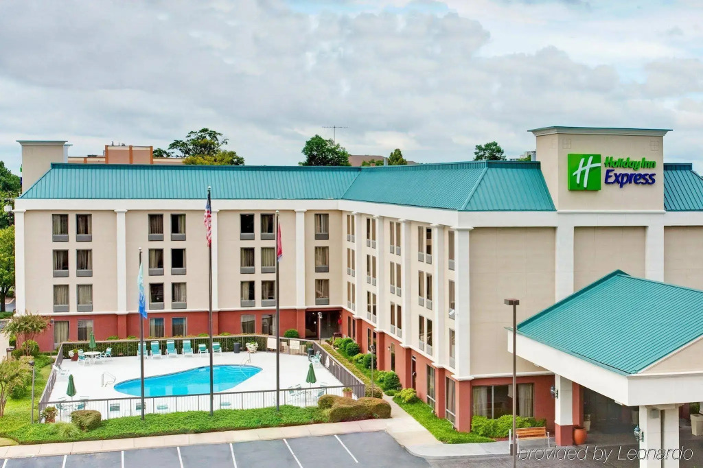Holiday Inn Express Memphis Medical Center - Midtown by IHG