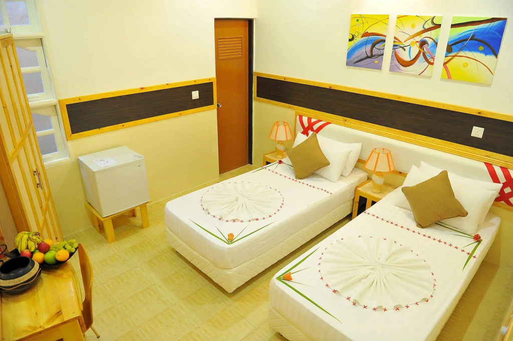 Arora Inn