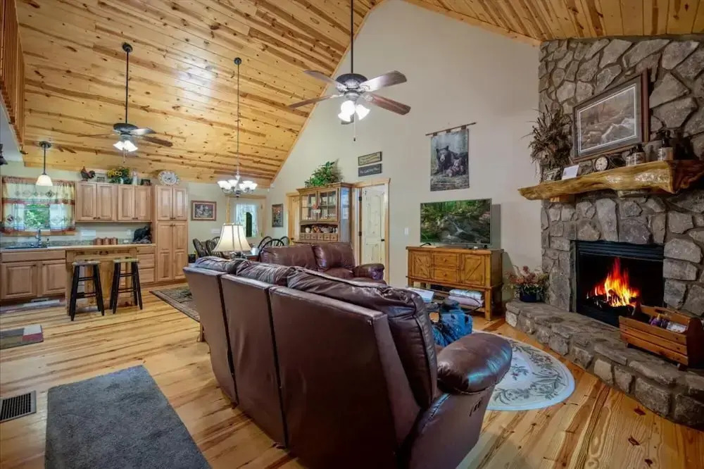 Dragons Den - Wonderful Mountain Cabin for Whole Family Coosawattee River Resort