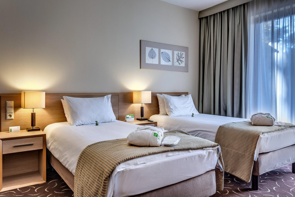Holiday Inn Resort Warsaw Józefów by IHG
