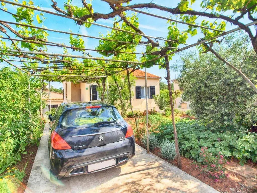Apartment Padulj 1365