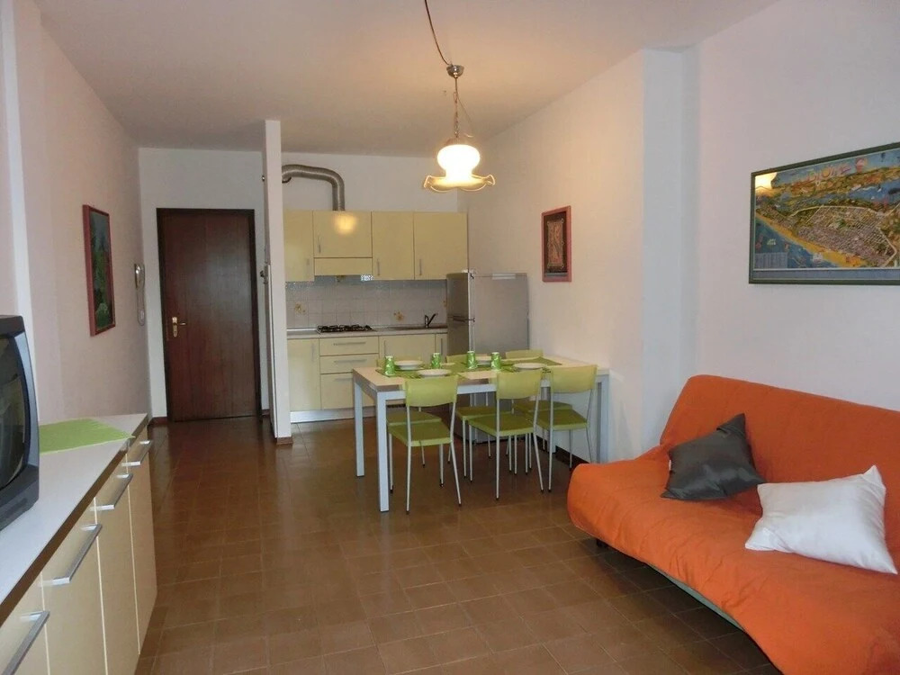 Your Flat Just a Short Walk From Pluto Beach
