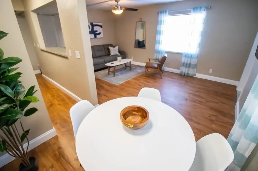 Brief Homes The Victor 1 Bedroom Apartment 5
