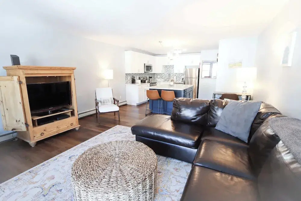 Sun Sung Cozy Condo A Stylish Escape for 4!