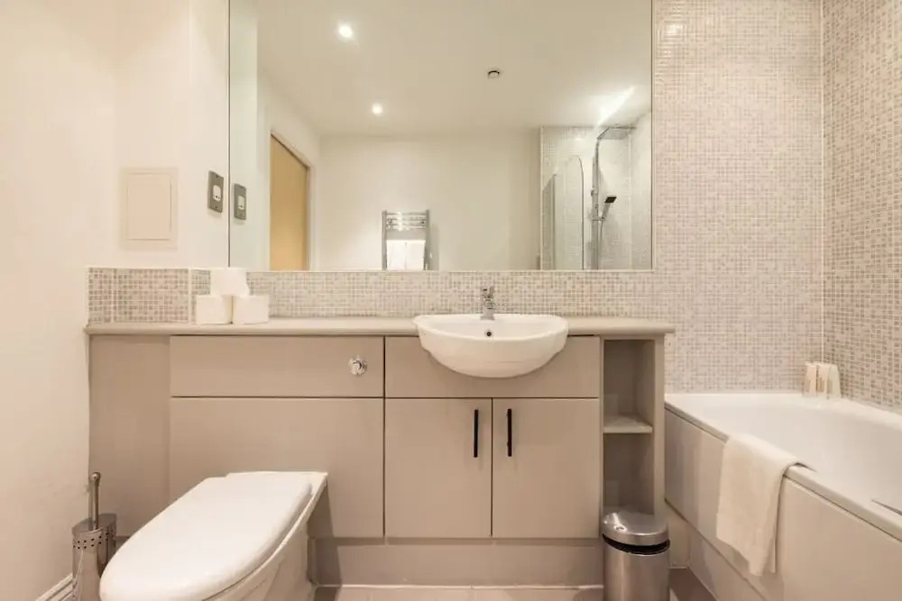 The Nine Elms Lane Arms - Stunning & Bright 2bdr Flat With Balconies