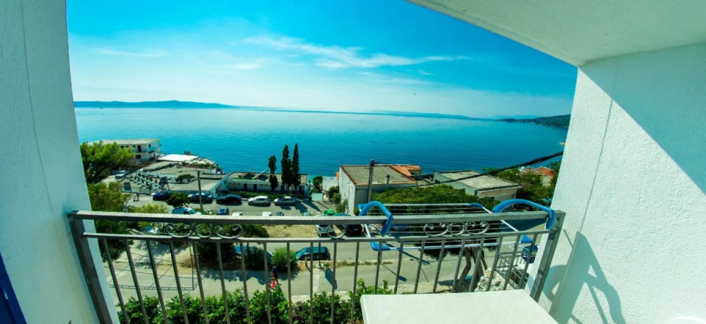 Beach Hotel