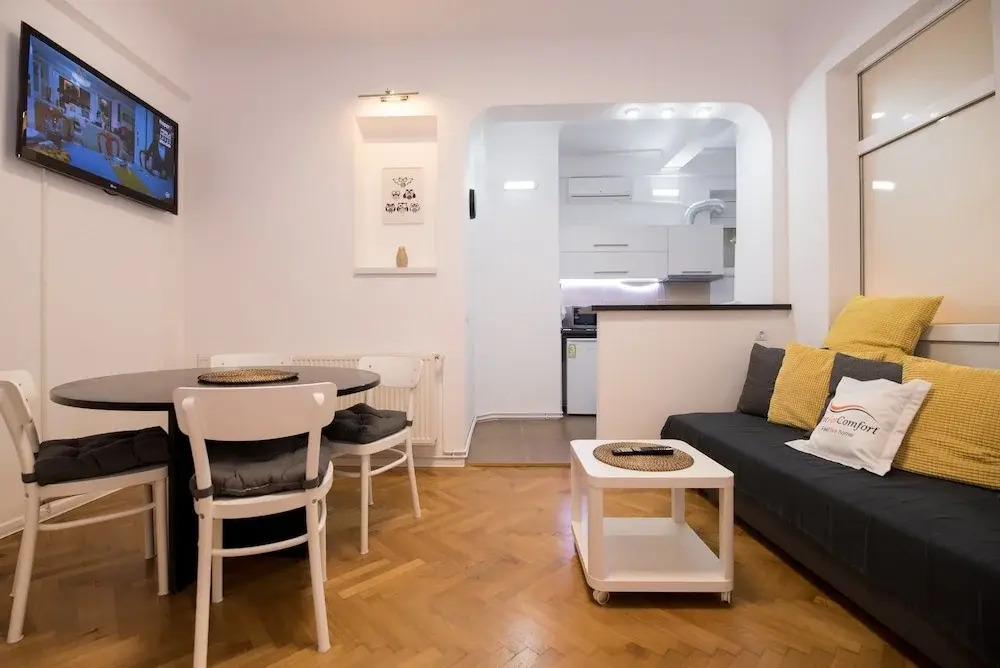 Apartment Batistei near Old Town