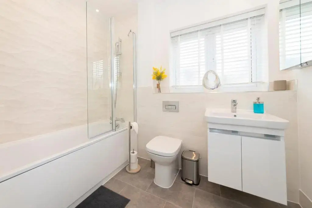 Greenfield's - New Modern 3 Bedroom Home - Johnstonen Close, Bracknell
