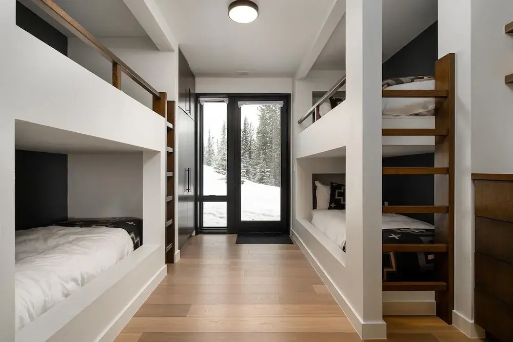 5 Thistle Way 4 Bedroom Home by Moonlight Basin Lodging