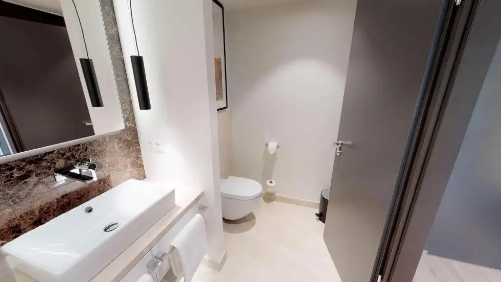 White Pearl Apartment 1.02