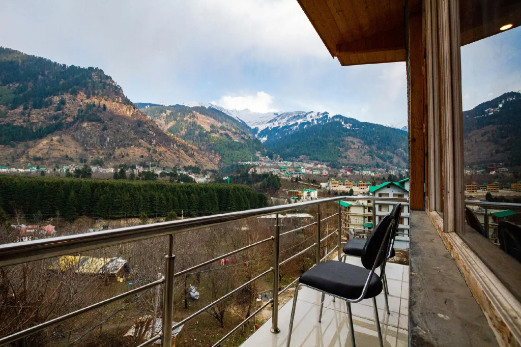 Hotel zephyr Manali