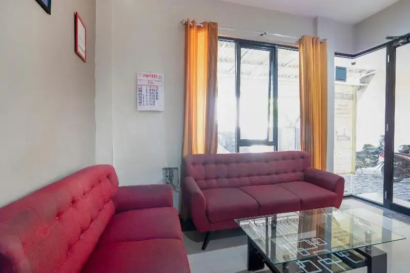 Oyo 3800 Kalidami Residence Syariah