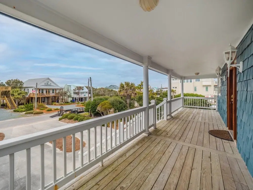Ocean Splendor by Topsail Realty