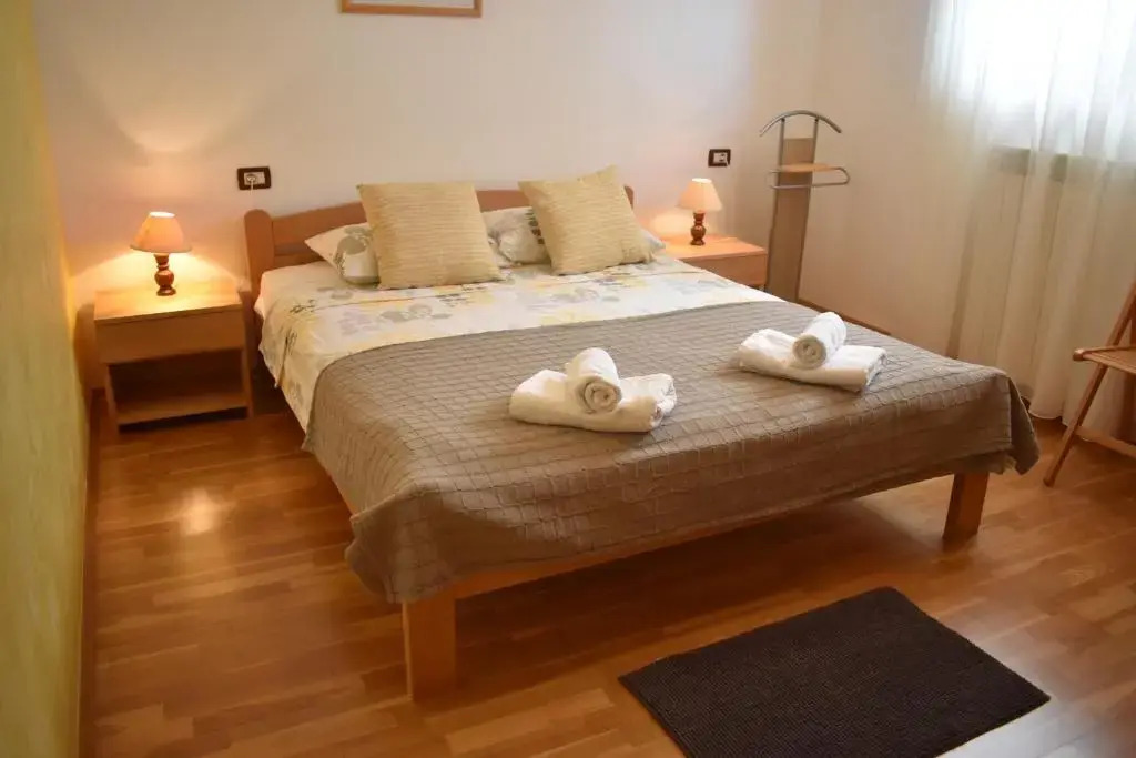 Apartments Leone