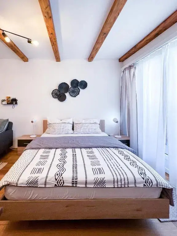 swissme - modernes Studio mit Balkon & Parkplatz & Netflix