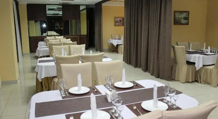 Alexandrovskiy Hotel