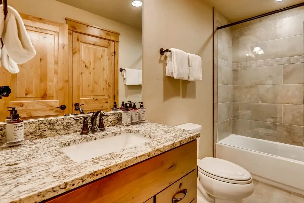 River Run Townhome RR84 - RVJR by RedAwning