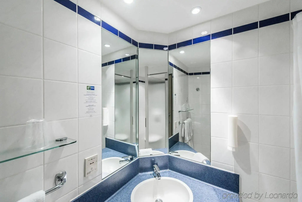 Holiday Inn Express Frankfurt Messe by IHG