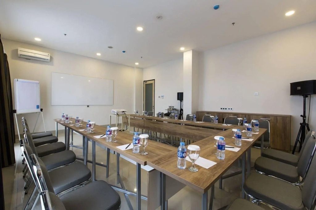 Sparks Odeon Sukabumi, ARTOTEL Curated