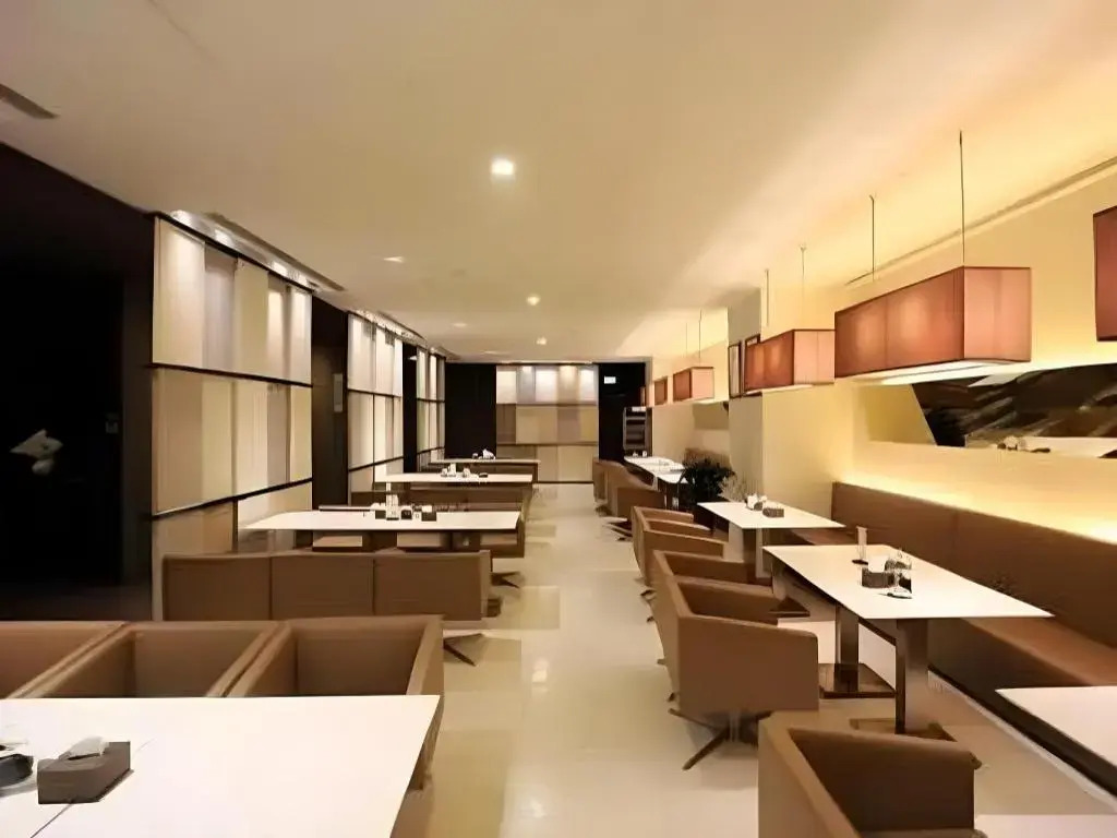Jinjiang Inn Select Chongqing Railway Station Yangtze River View Branch