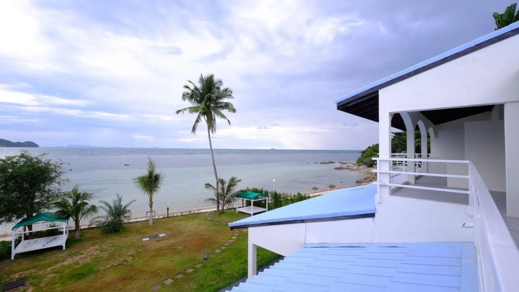 Baan Jai Dee Beach Front Hotel