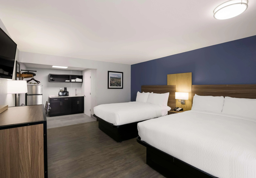 SureStay Plus by Best Western Pigeon Forge