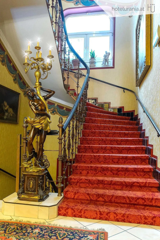 Hotel Urania