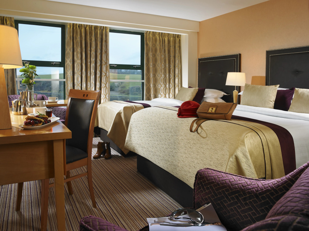 Westport Coast Hotel