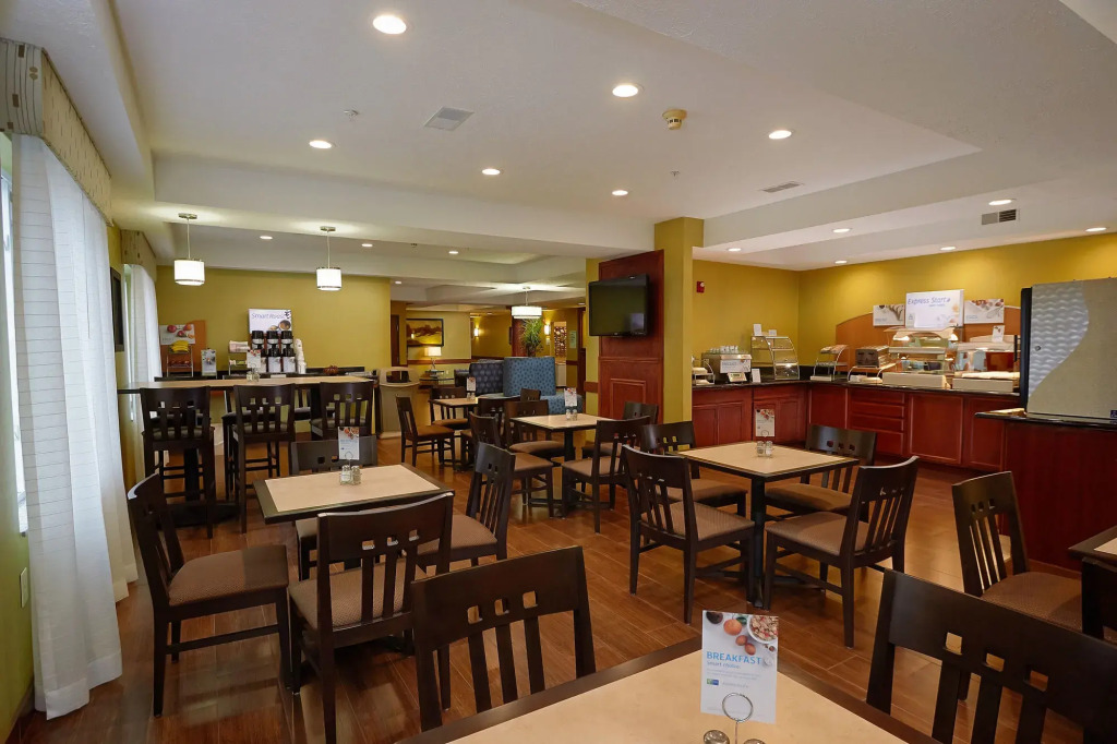 Holiday Inn Express Hotel & Suites Cadillac by IHG